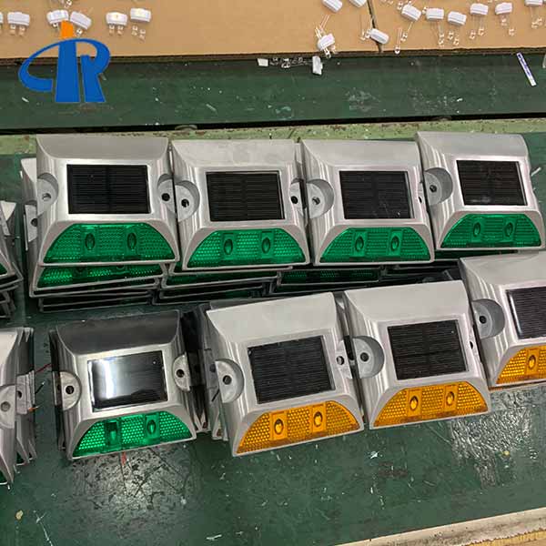 <h3>Solar Powered Road Stud Synchronous Flashing For Tunnel</h3>
